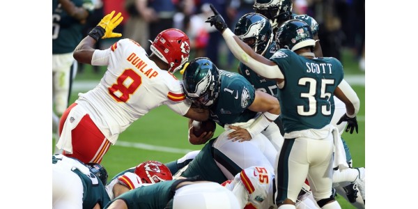 Philadelphia Eagles enfrenta salidas inmediatas en varias posiciones después de fallar
